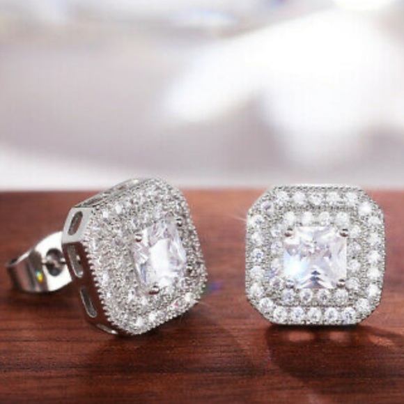 New Sterling silver diamond stud earrings - Picture 4 of 5